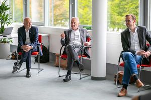 v. l.: Christof Burmann (Oventrop), Mario Besseling (Hans Sasserath) und Dr. Christoph Batzilla (Wolf)
